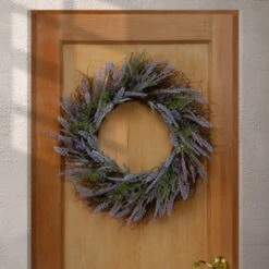 Christmas Central Lavender Artificial Wreath - 24-Inch -Christmas Central dnat ras hy27524w l1 4 85603.1631812648